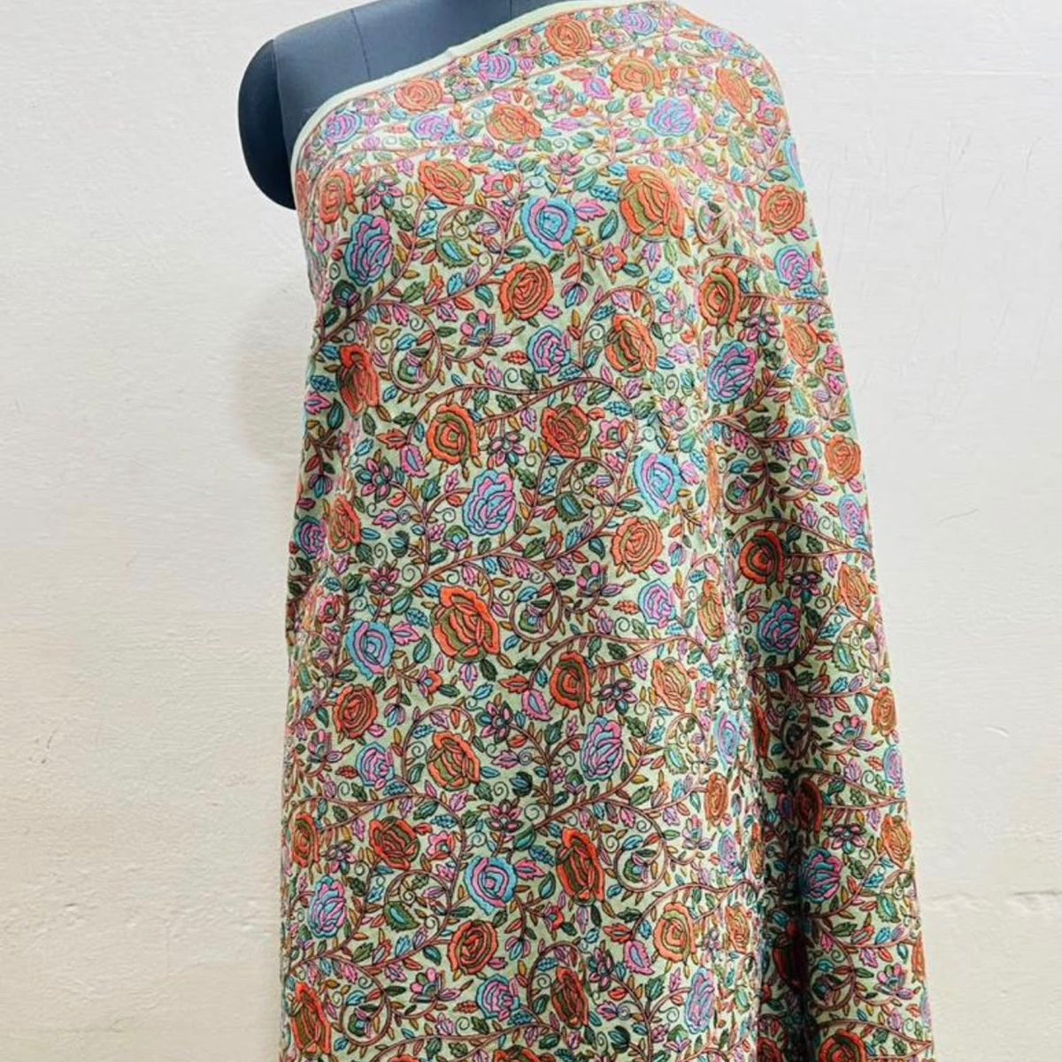 Sozni shawl 