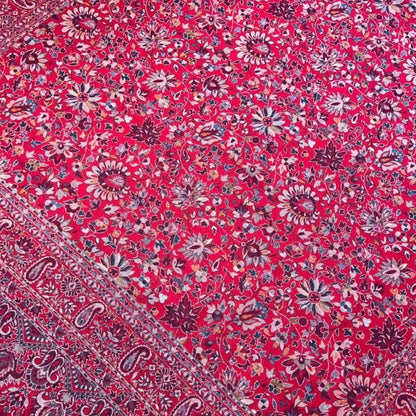 Kani Shawl in maroon close up