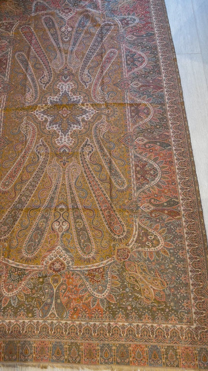 Saffron Gold Kalamkari Kani Shawl - Medallion Paisley Design for Weddings & Gifting