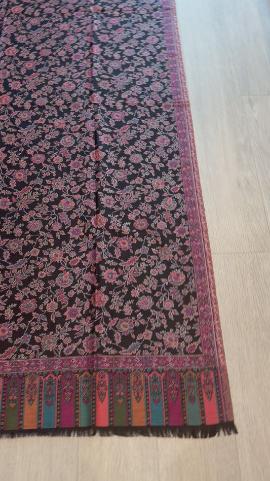 Kani Shawl