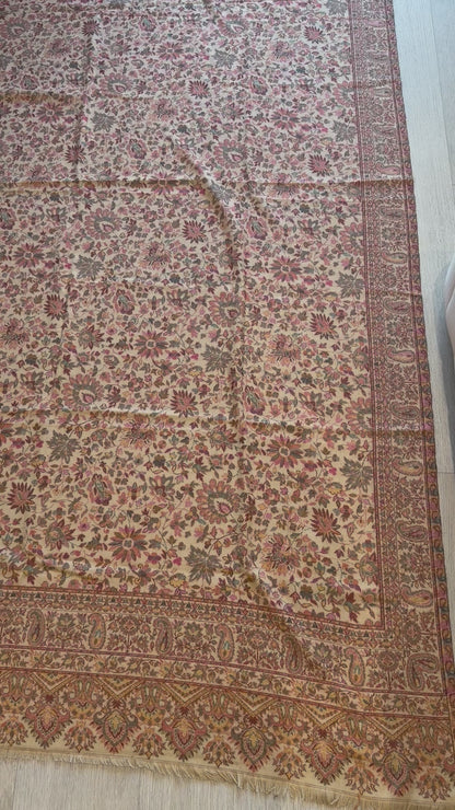 Beige Kani Wool Shawl - Scattered Floral Design for Everyday Wear